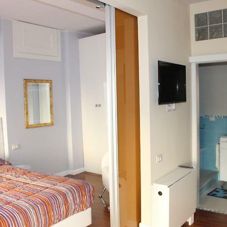 Domus Yenne Suites Кальяри Экстерьер фото