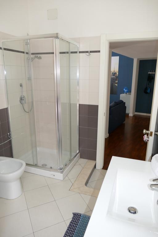 Domus Yenne Suites Кальяри Экстерьер фото