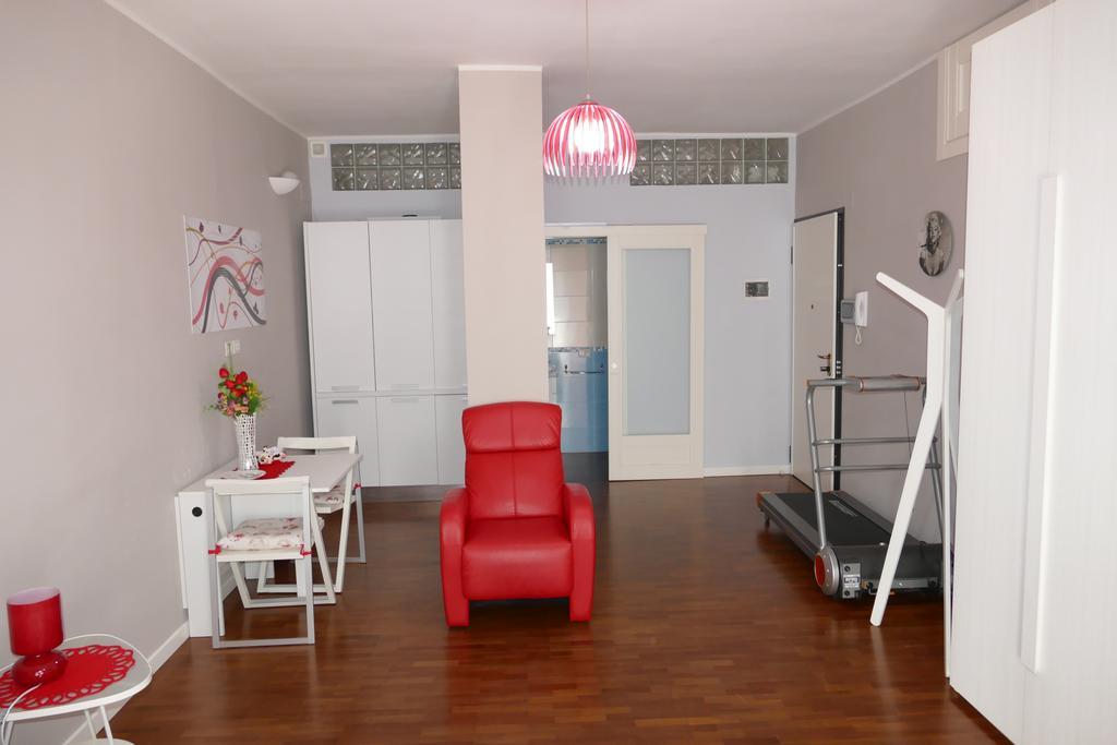 Domus Yenne Suites Кальяри Экстерьер фото
